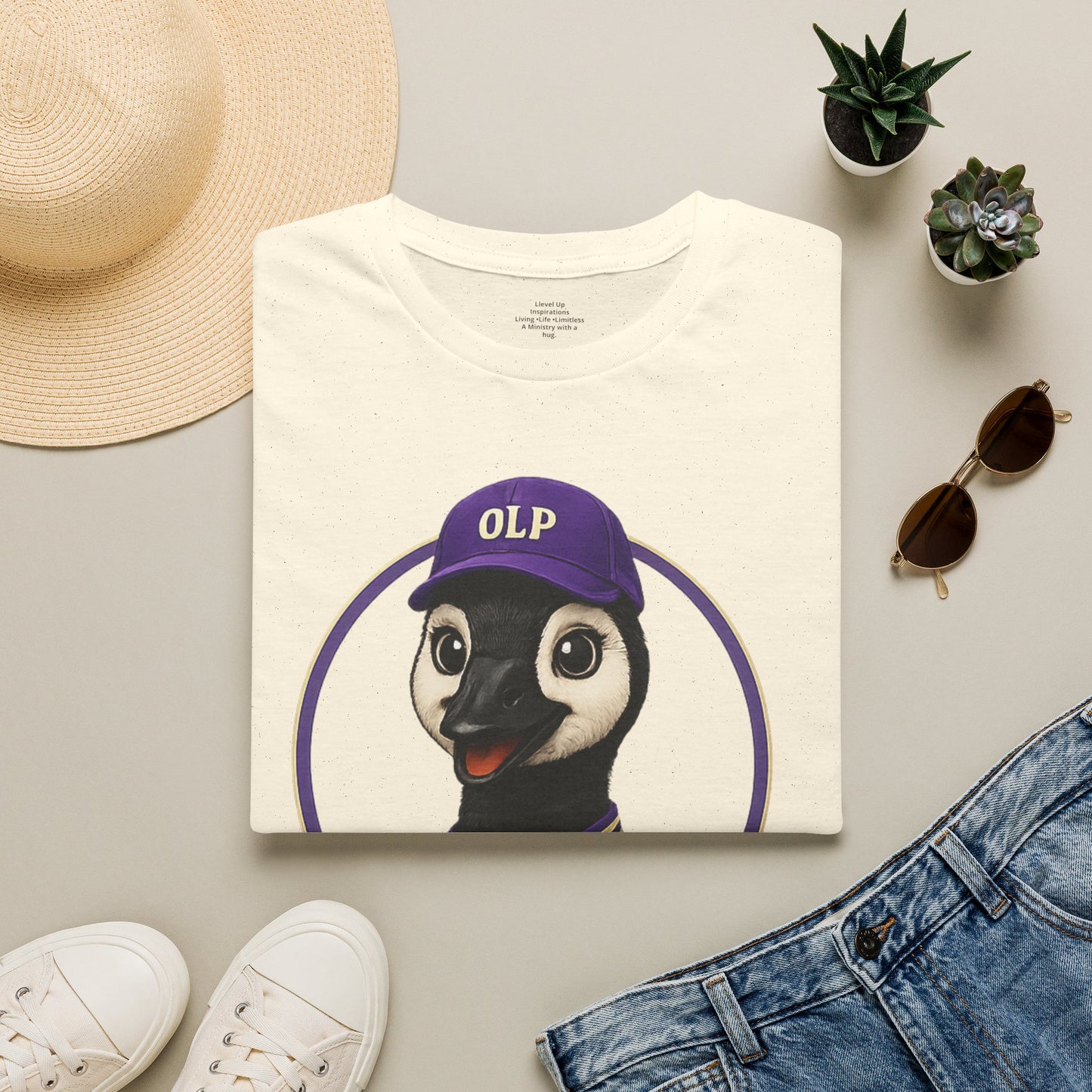 GeeGee™ | East Campus Friend T-Shirt